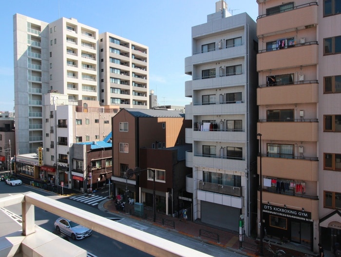 室内からの展望 ベルシオン金井