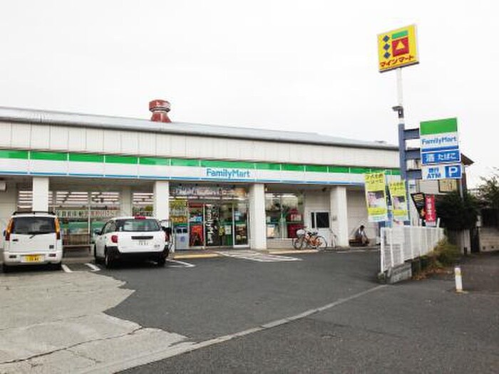 ファミリーマート藤沢羽鳥店(コンビニ)まで580m 湘南エクセルハイツ