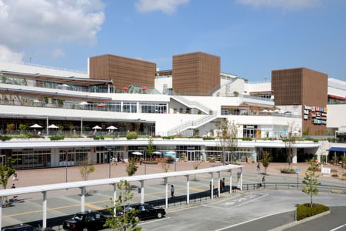 テラスモール湘南(ショッピングセンター/アウトレットモール)まで900m 湘南エクセルハイツ