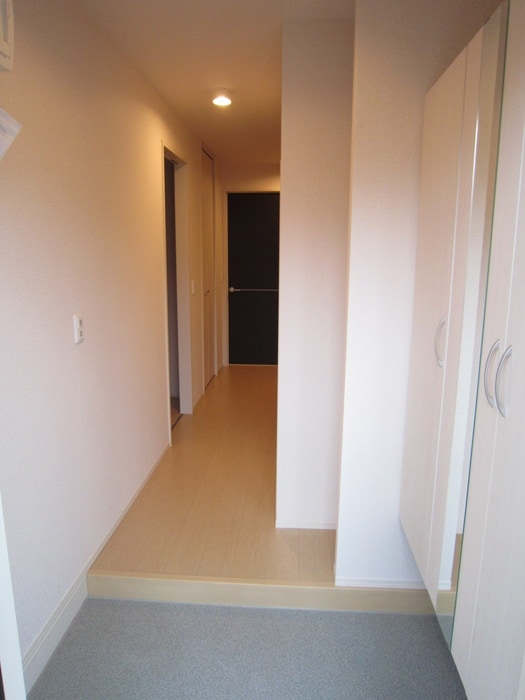 玄関 メゾン・ラマージュ