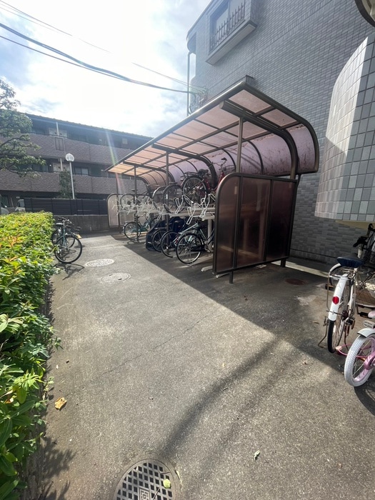 駐輪場 パ－クハウス梶野
