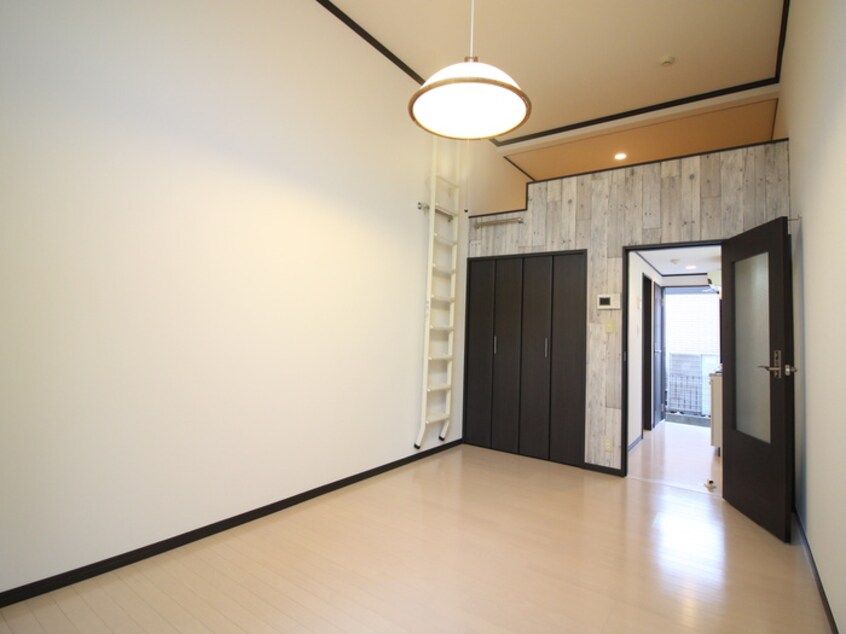 居室 ラファエロ