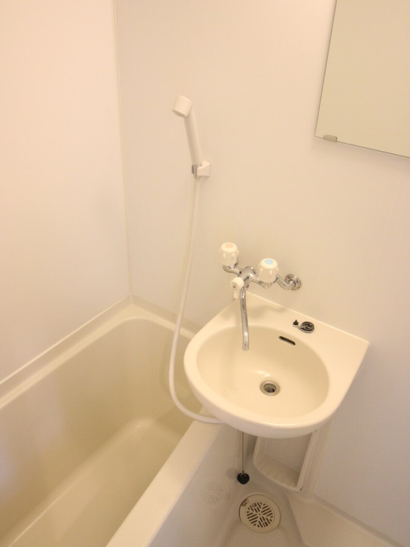 バス／シャワールーム等 ラファエロ