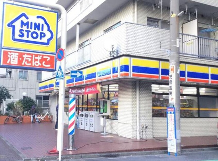 ミニストップ 吉野町店(コンビニ)まで220m ポートハイム第3吉野町(102)