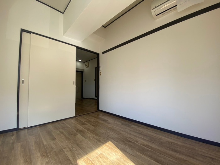 居室 カ－サカザマ