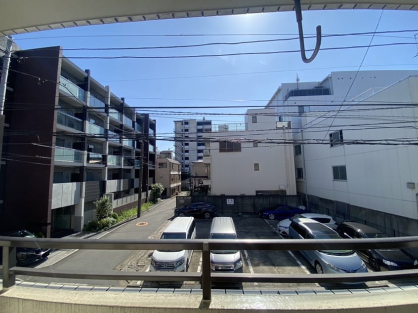 室内からの展望 カ－サカザマ