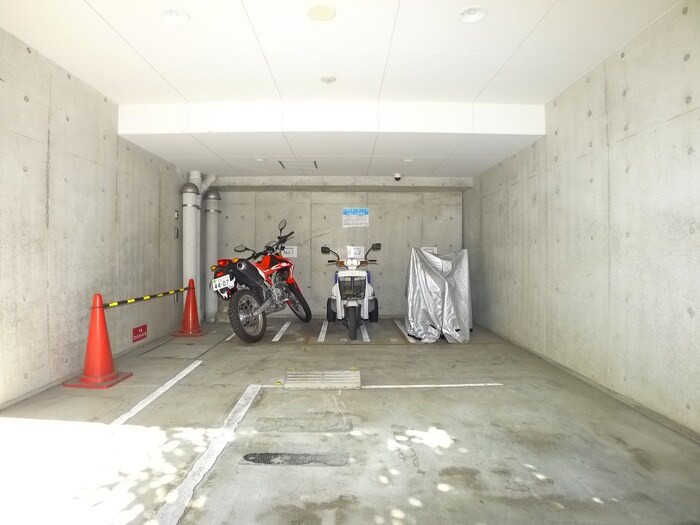 駐車場 ハイリーフ上野