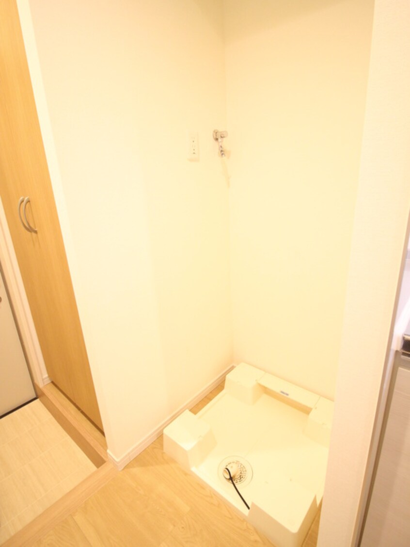 洗濯機置場 ｳﾞｨﾚｯｼﾞ京成高砂ｻｳｽｻｲﾄﾞ