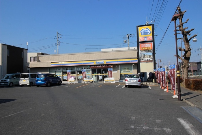 ミニストップ(コンビニ)まで500m REGALEST東大宮