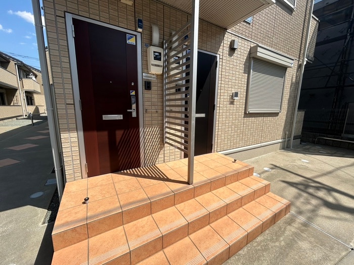 エントランス部分 サンロイヤルⅡ