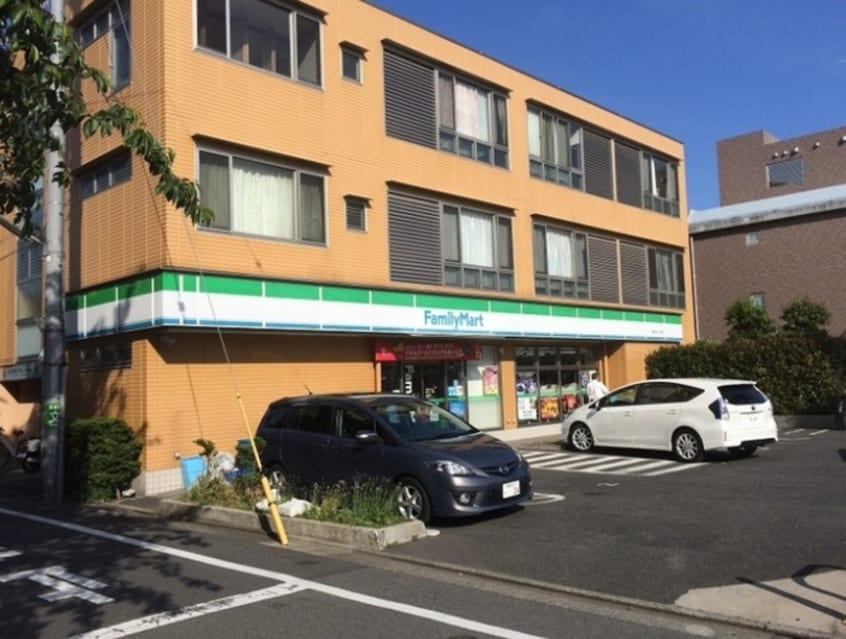 ファミリーマート 東玉川二丁目店(コンビニ)まで232m 安井マンション