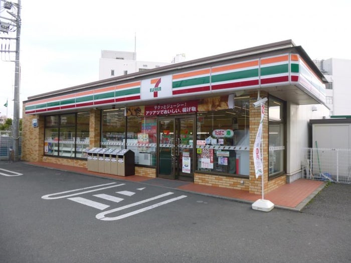 セブンイレブン茅ヶ崎本宿町店(コンビニ)まで670m シルクドミール