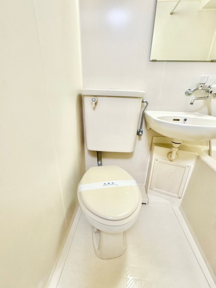 トイレ シノックス・プラザ