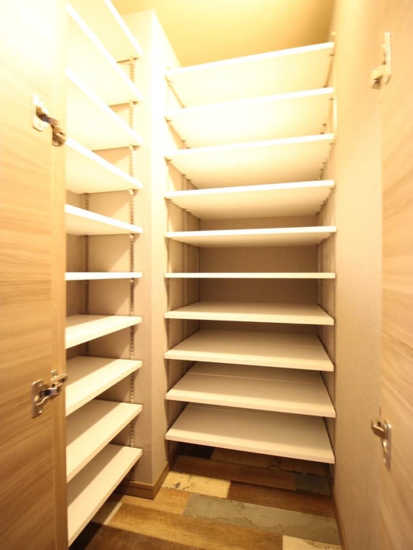 靴箱 ミュール白金