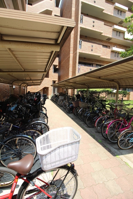 駐輪場 セリゼ雪が谷