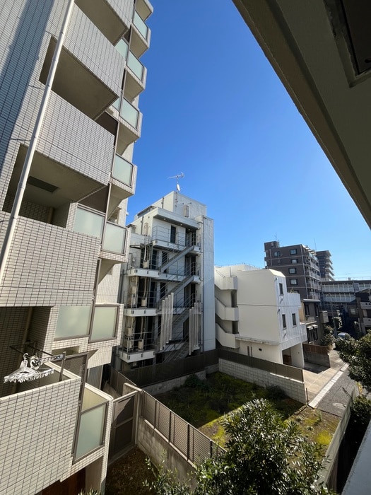 室内からの展望 みなともハイツ北千束