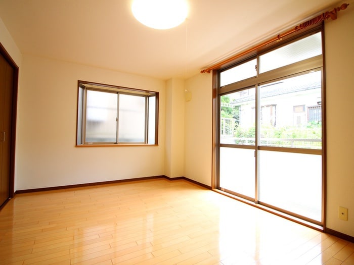 居室 フローレス１０番館