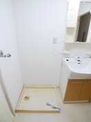 洗濯機置場 みどり野マンションＤ（104）