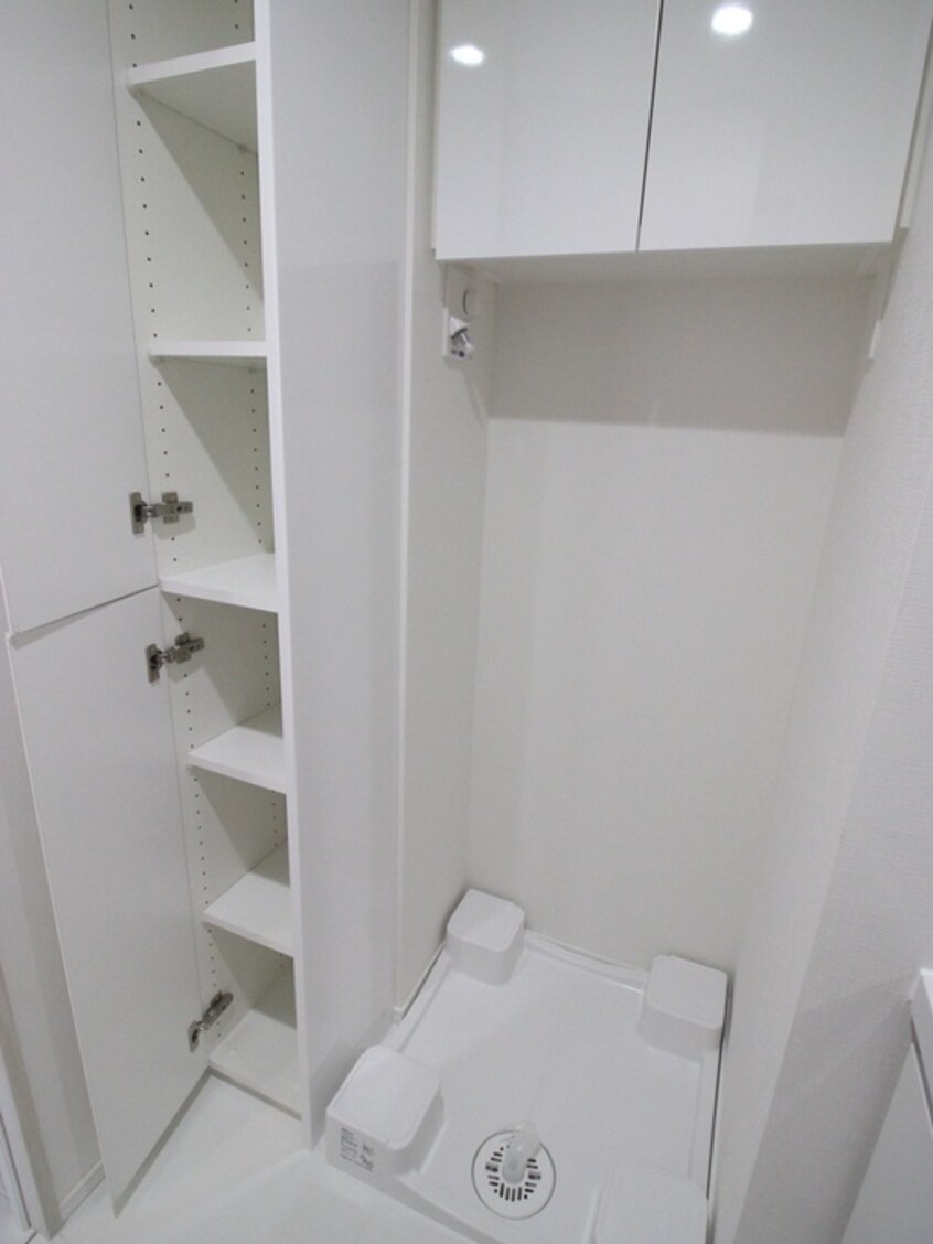 洗濯機置場 リバーレ麻布十番