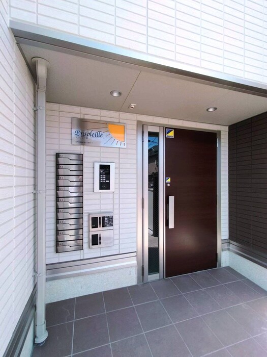 エントランス部分 アンソレイエ