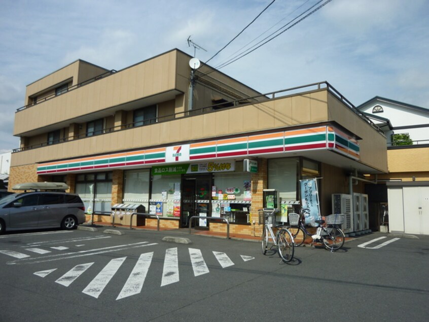 セブンイレブン飯能橋場店(コンビニ)まで438m すみや緑町ビル