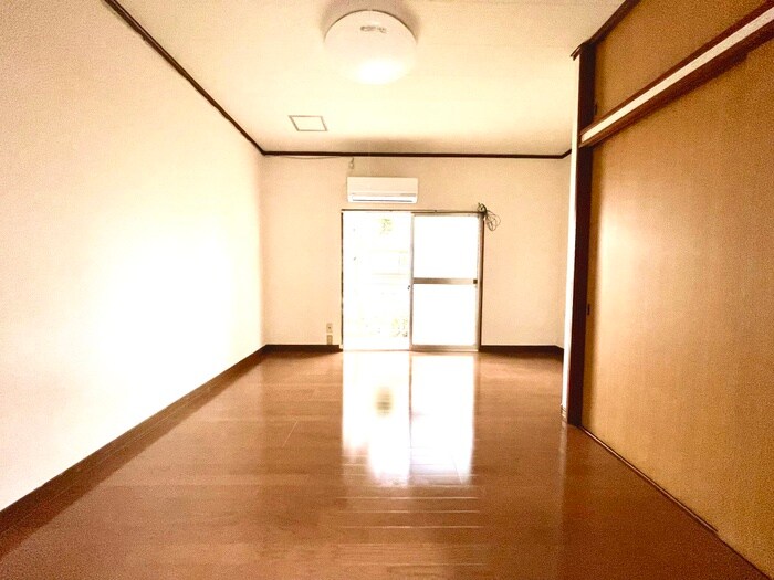 居室 ハウス千里