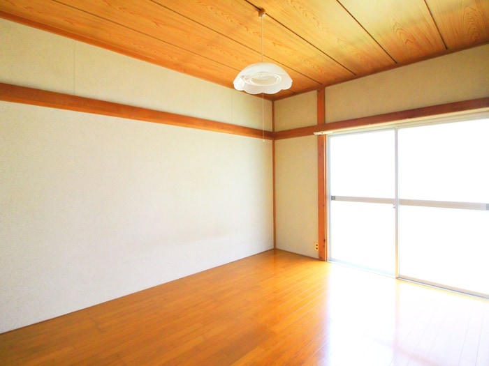 居室 ロイヤルガーデン根岸台