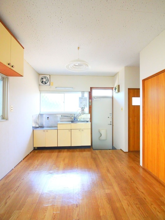 居室 ロイヤルガーデン根岸台