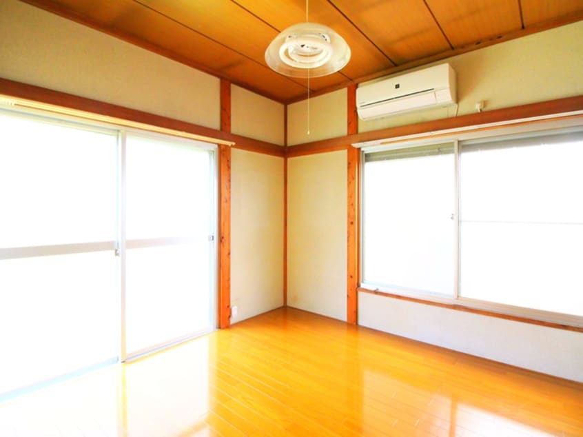 居室 ロイヤルガーデン根岸台