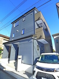 三郷市幸房　１号棟