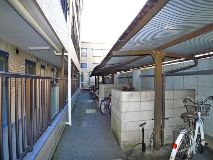 駐輪場 ロジマン菊川