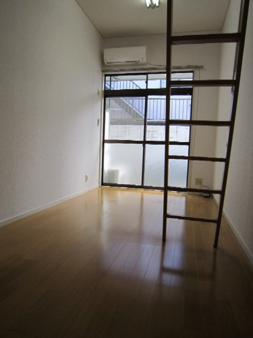 居室 レオパレス南生田