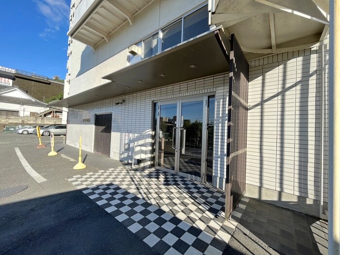 エントランス部分 ワコ－第３マンション