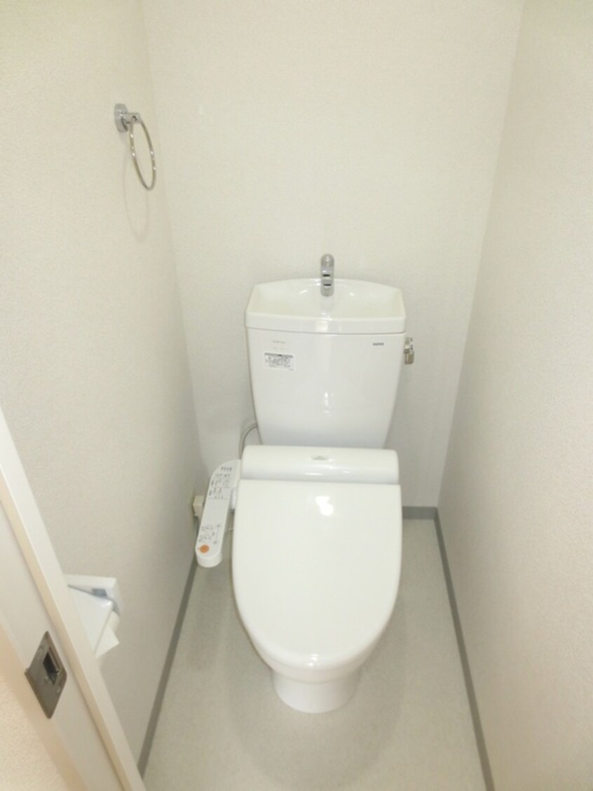 トイレ ワコ－第３マンション