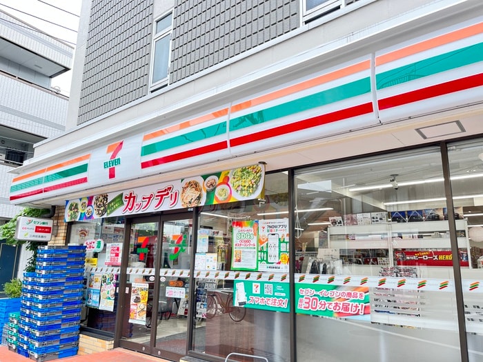 セブンイレブン(コンビニ)まで130m ラ・メゾン立石