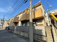 イ－スト・ピュア