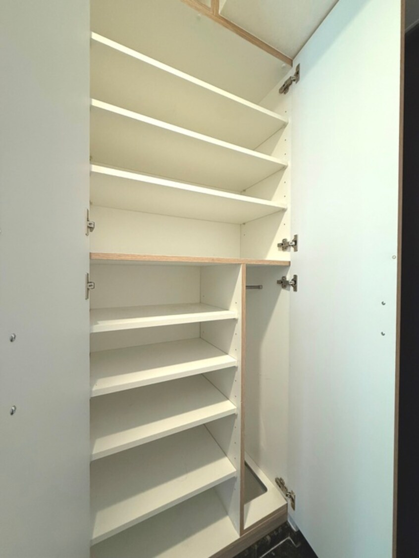 靴箱 ルーブル西新井(401)