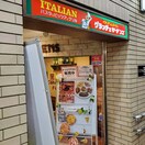 グラチェガーデンズ久我山駅前店(その他飲食（ファミレスなど）)まで146m メゾンド・フロ－ラ