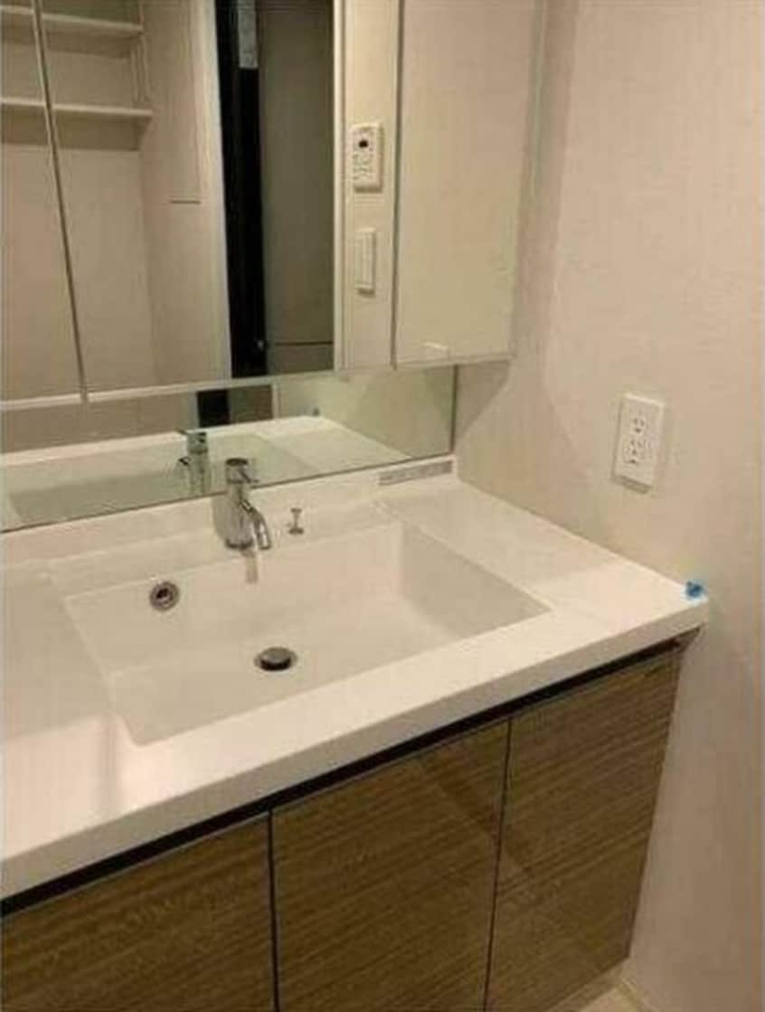 洗濯機置場 ステラメゾン三軒茶屋