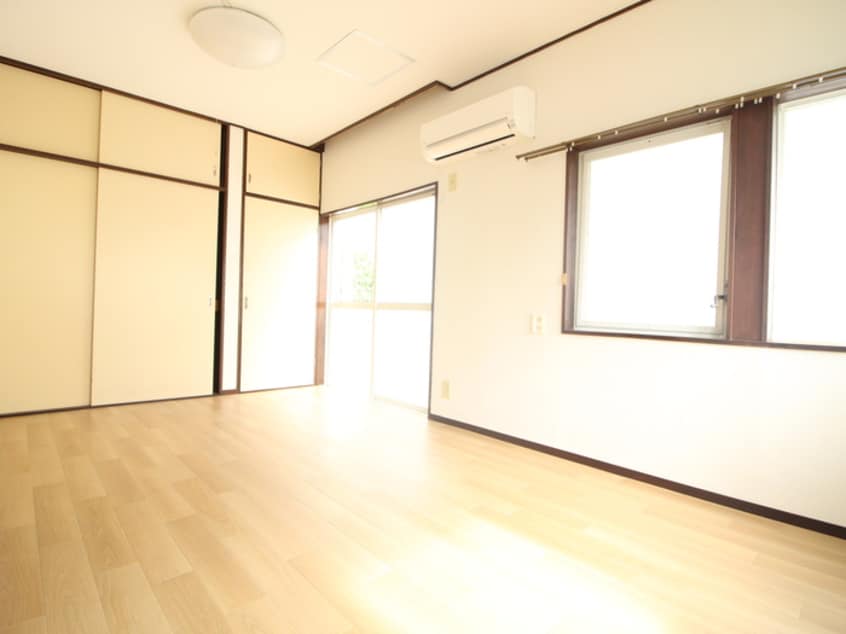 居室 ロイヤル・ハイツ