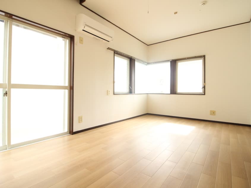 居室 ロイヤル・ハイツ