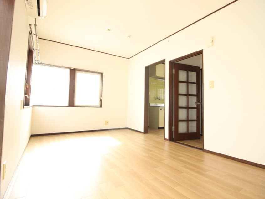 居室 ロイヤル・ハイツ