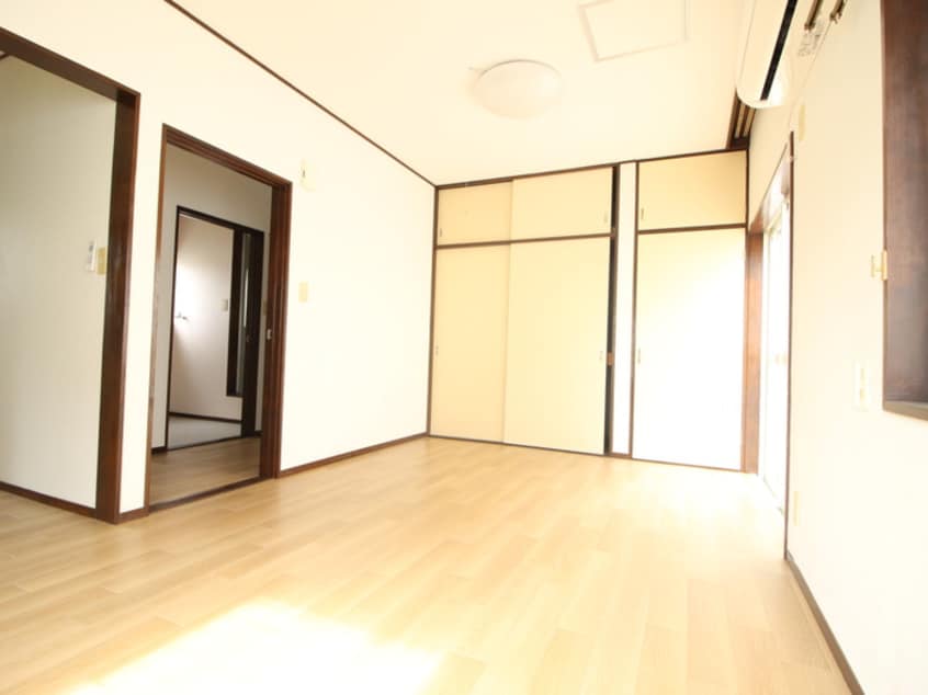 居室 ロイヤル・ハイツ