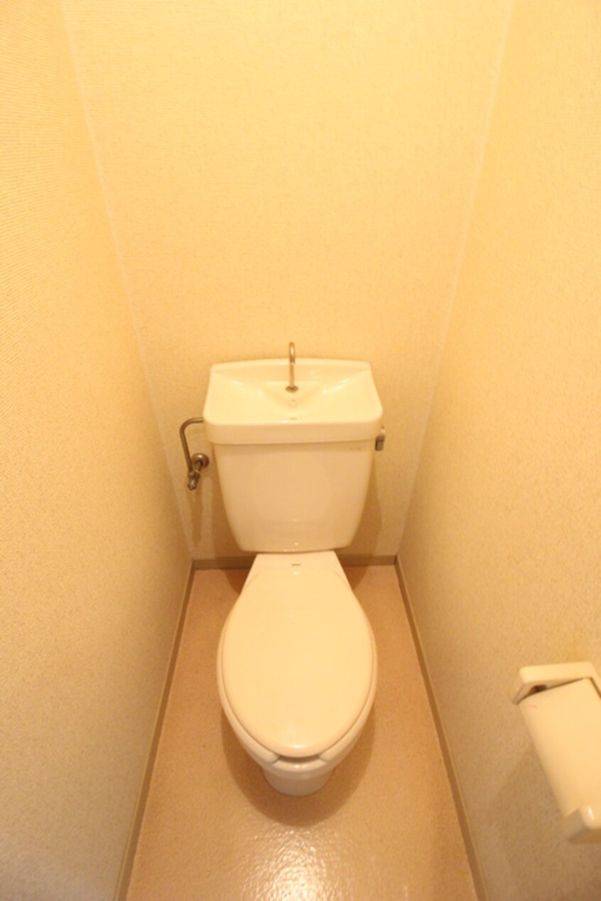 トイレ シャルマン６４