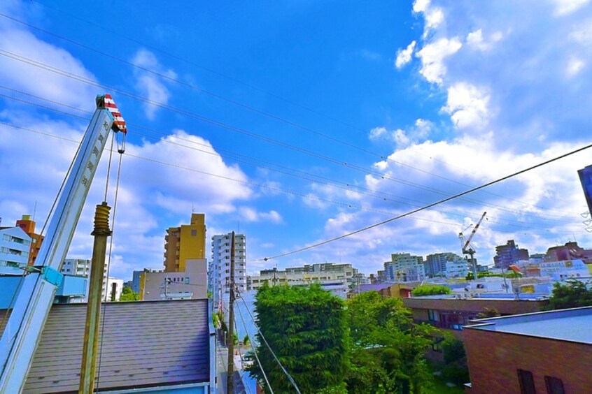 室内からの展望 ア－バヒルズ梅島