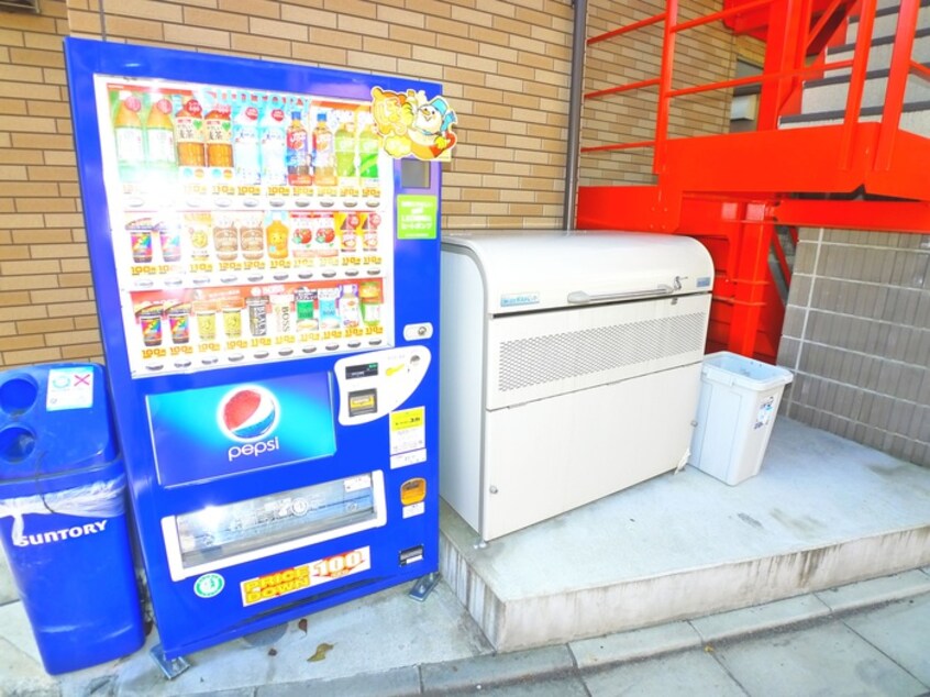 建物設備 エスカリエ・ルージュ