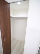 収納 エスカリエ・ルージュ