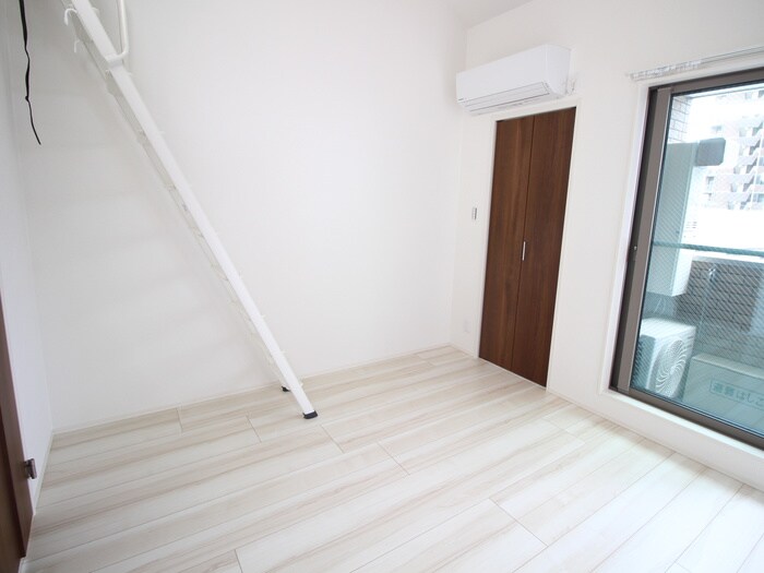 居室 エスカリエ・ルージュ