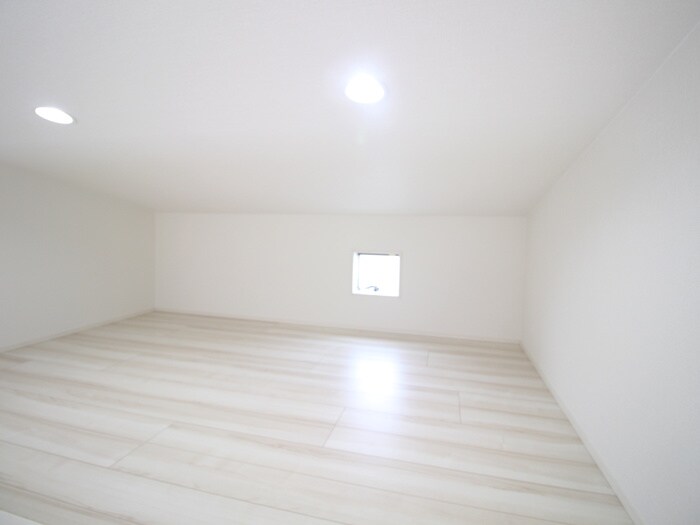 ロフト エスカリエ・ルージュ