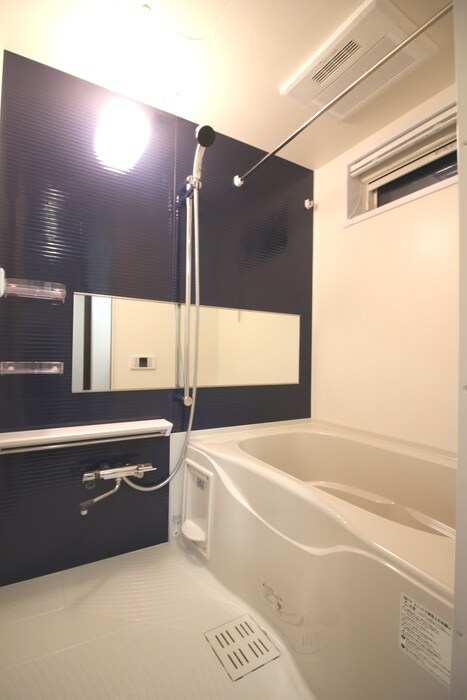 バス／シャワールーム等 アヴィル旭町Ⅱ